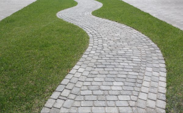 Cost of Walkway Paving in Montgomery