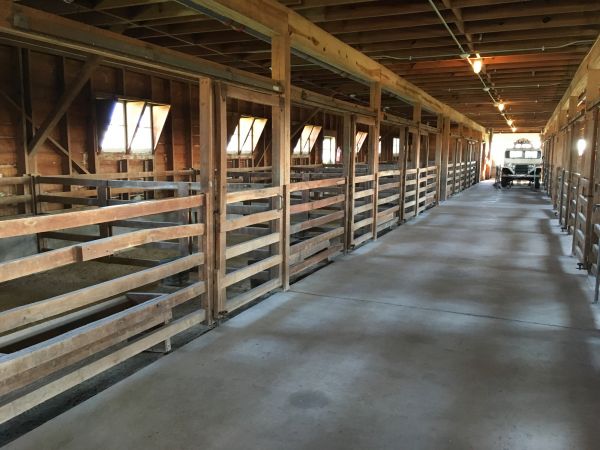 Cost of Barn Floor Pouring in Montgomery