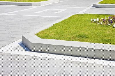 Lawn Curbing Installation